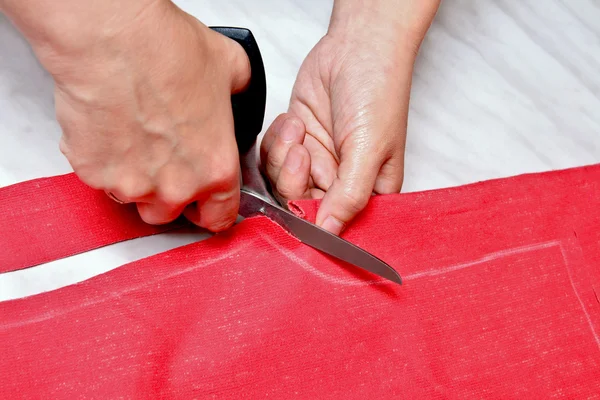 Fabric cutting scissors