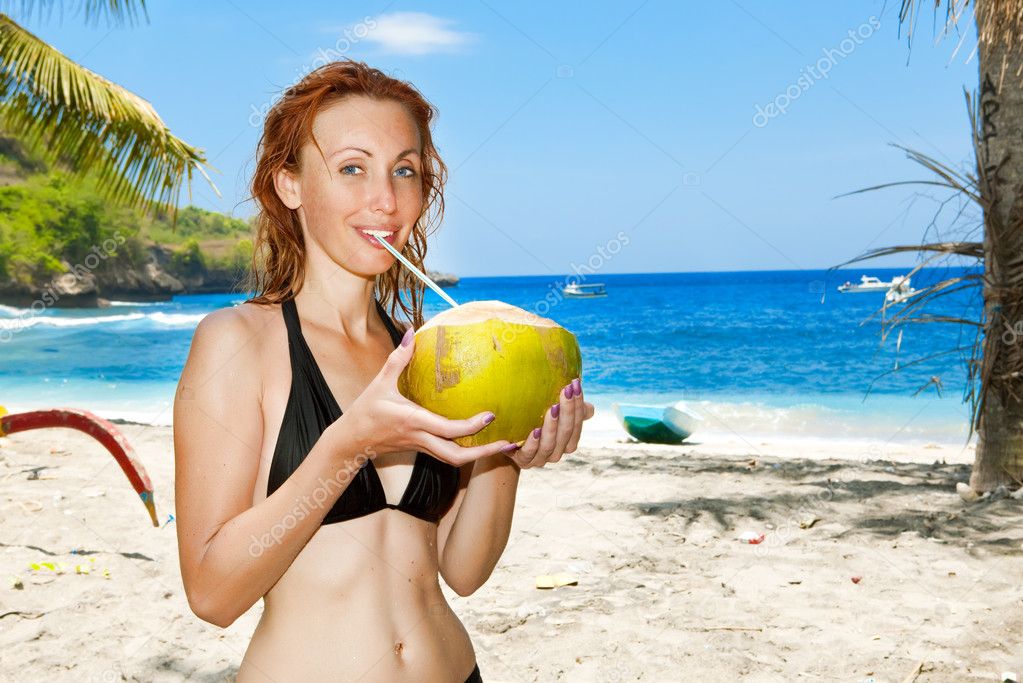http://static5.depositphotos.com/1004328/469/i/950/depositphotos_4695373-Beautiful-girl-with-coconut-on.jpg