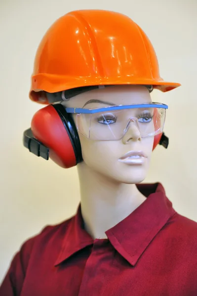 Mannequin and protection equipment