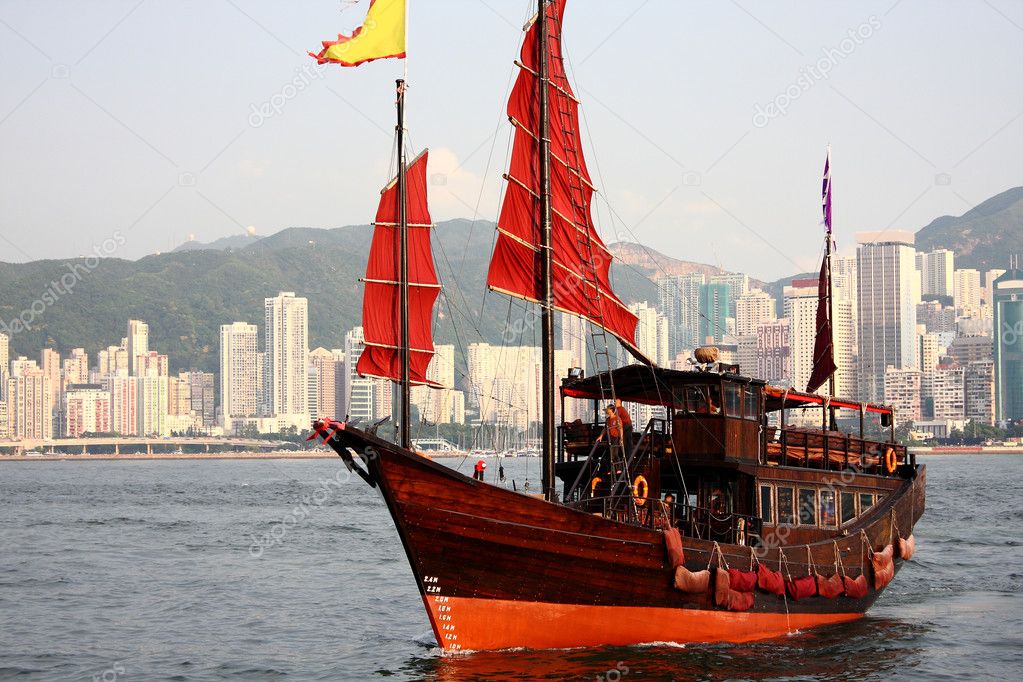 traditional-chinese-boat