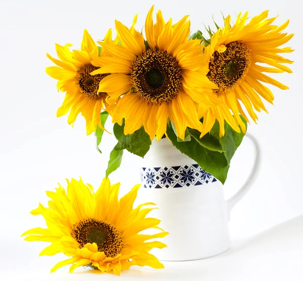 vase sunflowers