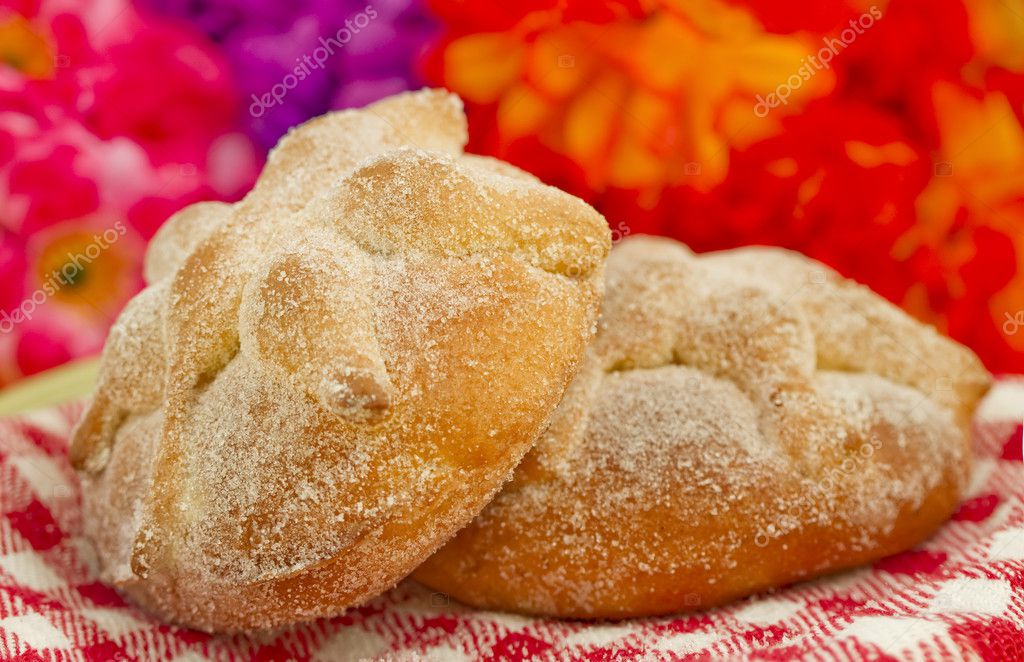 Pan+De+Muerto+Fotos Mexican Pan de Muerto — Stock Photo © natspel #4175788