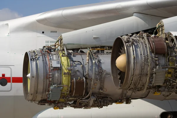 Aircraft jet engine