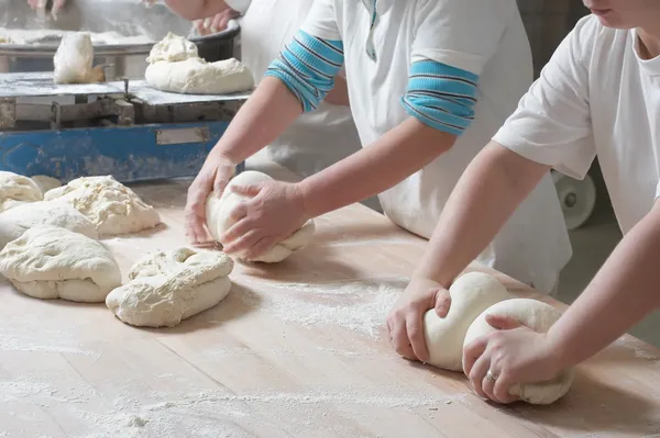 Preparing bread