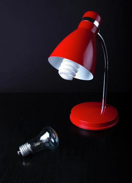 Красная лампочка — стоковое фото