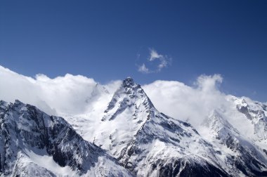 Yükseklik dağlar. Kafkasya, dombay.