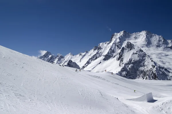 Park Snowboardowy Ski Resort Dombay Kaukaz — Zdjęcie stockowe