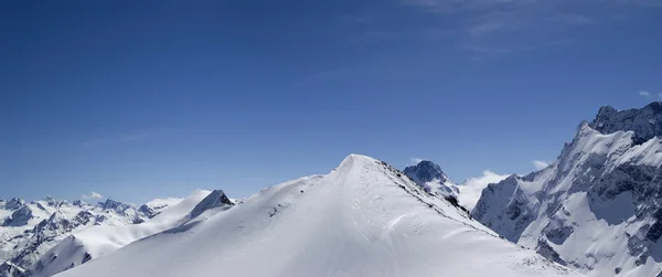 Panorama monti del Caucaso, dombay. — Foto Stock