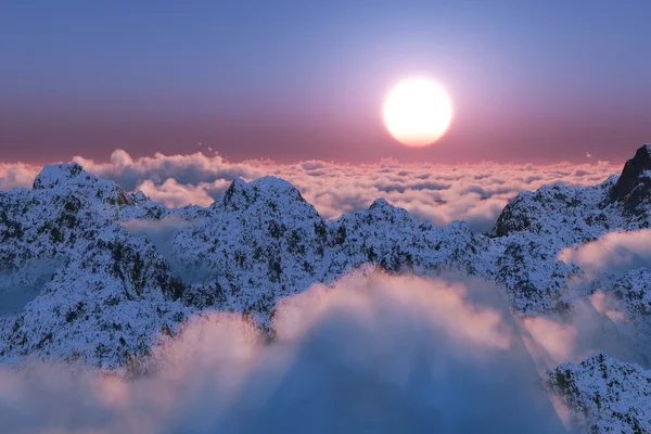 Sonnenuntergang am Berg hinter den Wolken — Stockfoto