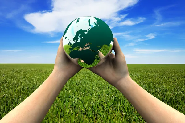 Earth in hands — Stock Photo, Image