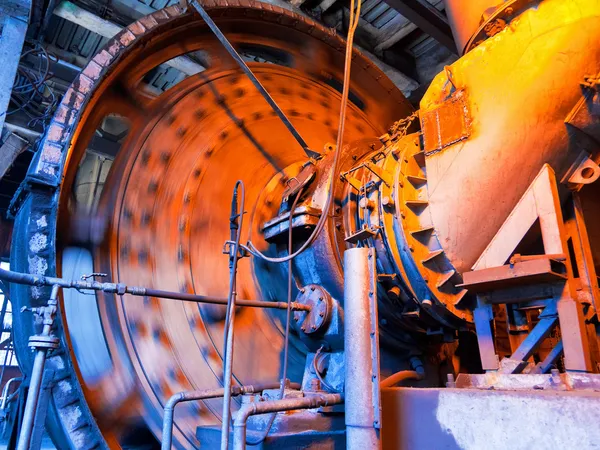 Werken kolen mixer op de metallurgische fabriek — Stockfoto