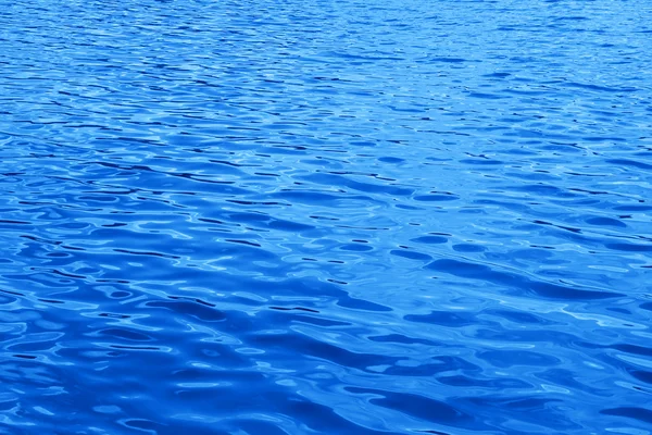 蓝水背景 — 图库照片