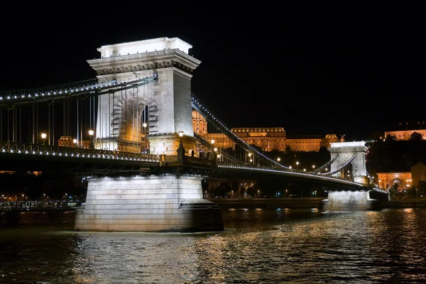 Lánchíd Budapesten, Magyarország — Stock Fotó