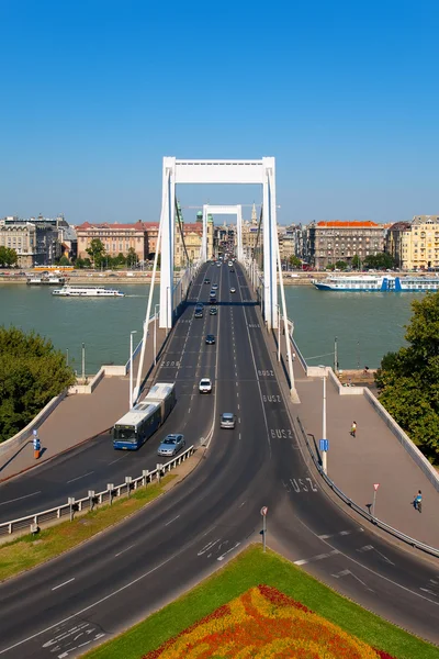 Elisabeth brug in Boedapest, Hongarije — Stockfoto