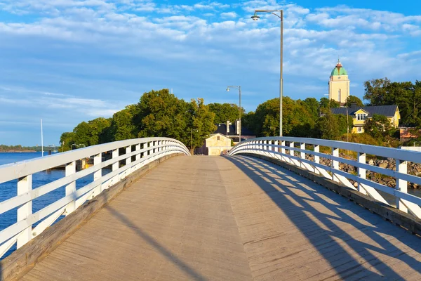 Most na wyspę sveaborg w helsinki, Finlandia — Zdjęcie stockowe