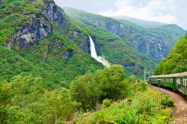 By the train across Scandinavian mountains — Stock Photo, Image