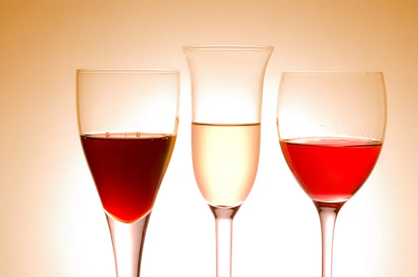 さまざまなワイングラス — ストック写真
