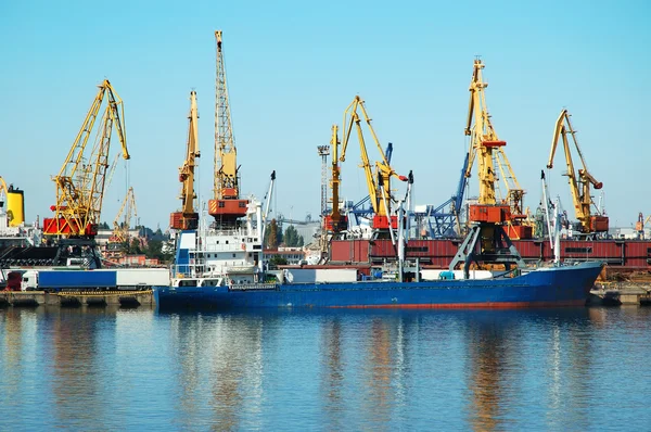 Navio Porta Contentores Num Porto Marítimo Mercadorias Industrial — Fotografia de Stock