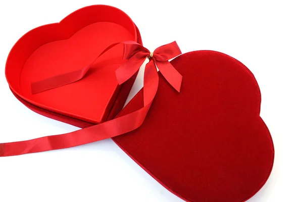 Caixa de coração vermelho e fita — Fotografia de Stock