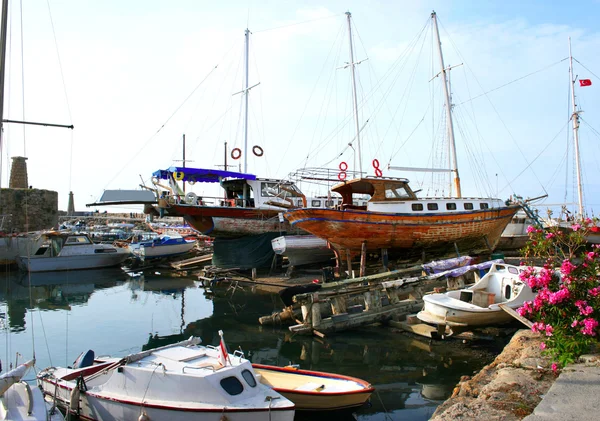 Kyrenia gamla hamnen — Stockfoto