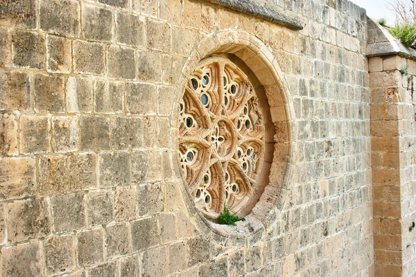 キレニアの歴史的な提供して修道院 Cyprus Original 建てられた近く Eas で最も美しいゴシック様式の建物は 1198年 1205年間 — ストック写真
