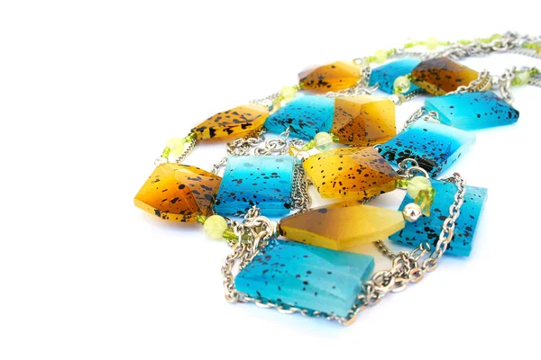 Синий Желтый Ожерелья Изолированы Белом Фоне — стоковое фото