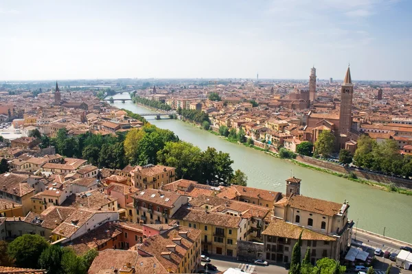 Verona och adige river — Stockfoto