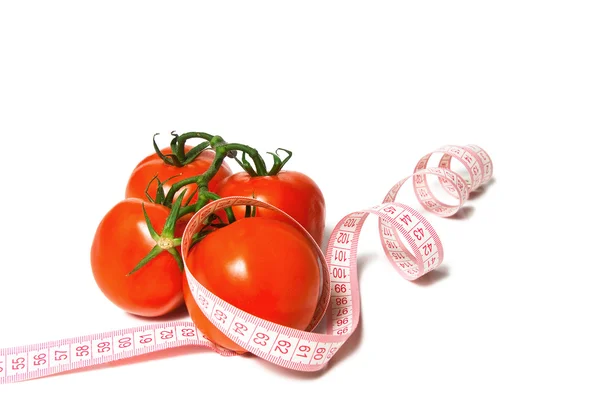 Tomate Und Maßband Isoliert Über Weiß — Stockfoto