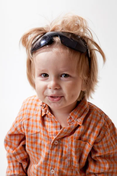 Portret van schattige kleine jongen — Stockfoto