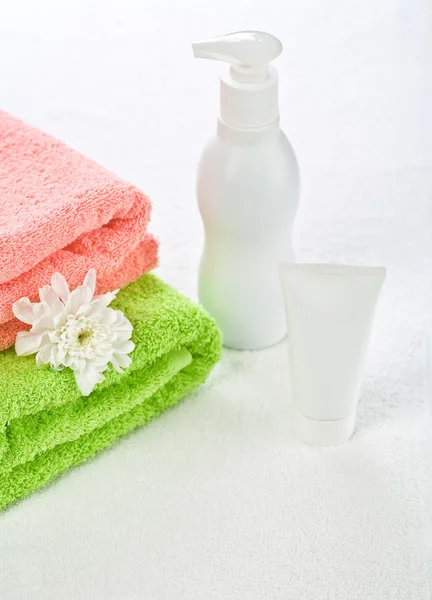 Accessories for bathing with flower — Stock Photo, Image