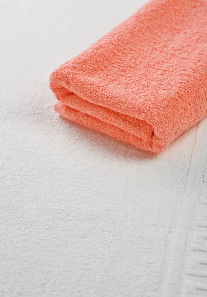 One pink towel — Stock Photo, Image