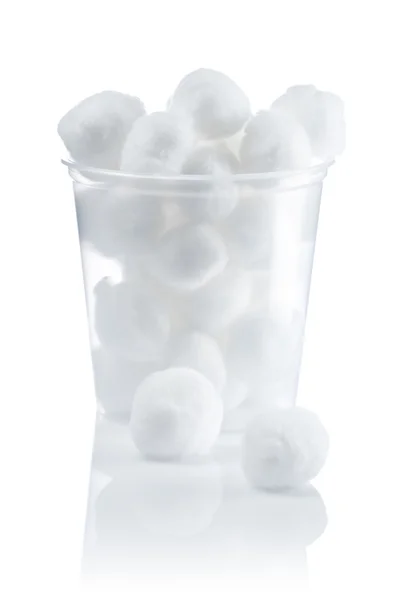 Bolas de algodão em frasco isolado — Fotografia de Stock