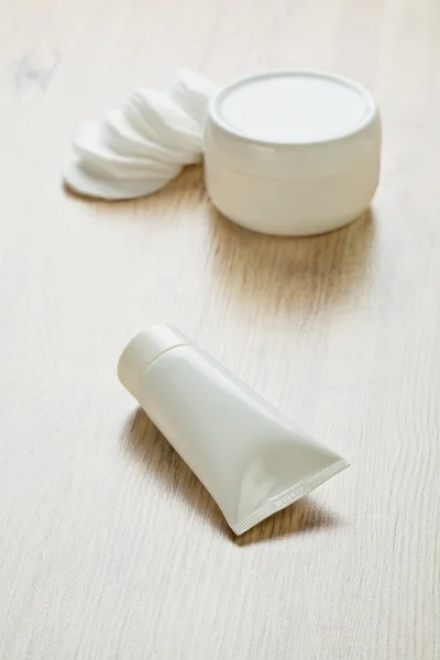 Cotone pad tubo e vaso — Foto Stock