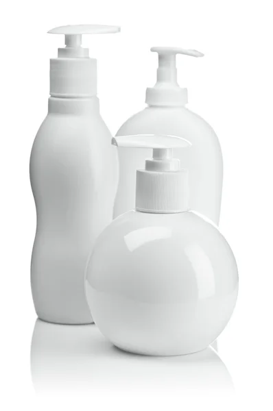 Due bottiglie di plastica isolate — Foto Stock