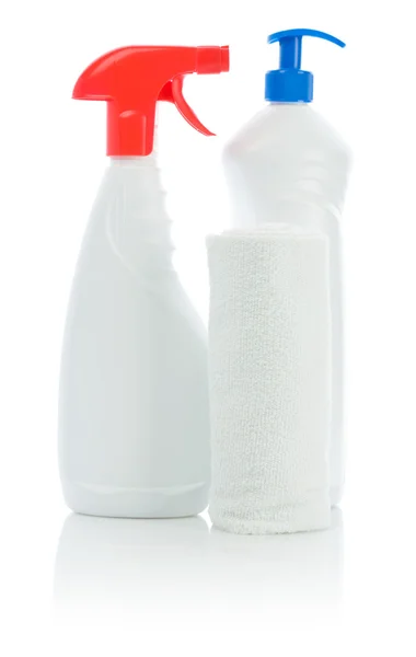 Dos pulverizaciones blancas y toalla de algodón —  Fotos de Stock