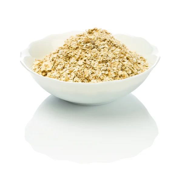 穀物と白いセラミック ボウル — ストック写真