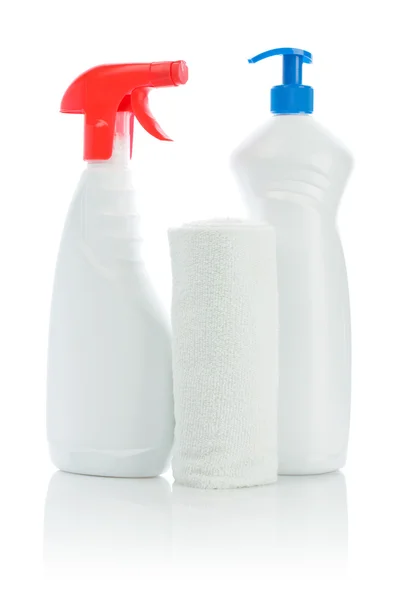 Sprays met handdoek geïsoleerd — Stockfoto