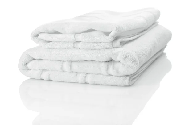 Zwei weiße Handtücher — Stockfoto