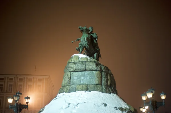 Пам'ятник Богдана Хмельницького — стокове фото