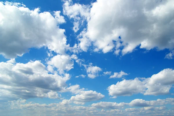 Blå Himmel Bakgrund Med Små Moln — Stockfoto