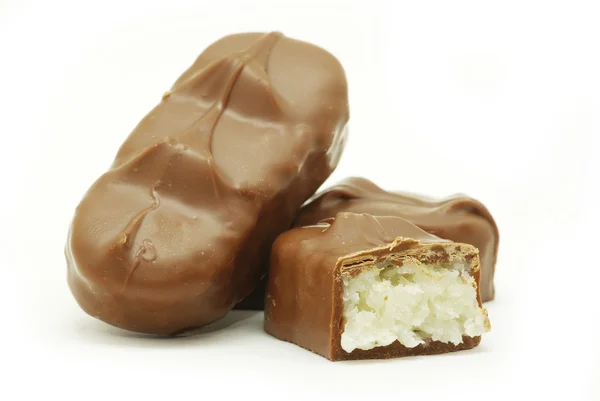 Delicioso Confete Chocolate Isolado Branco — Fotografia de Stock