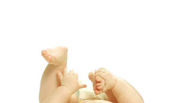 刚出生的婴儿的脚和手上白色孤立 — 图库照片