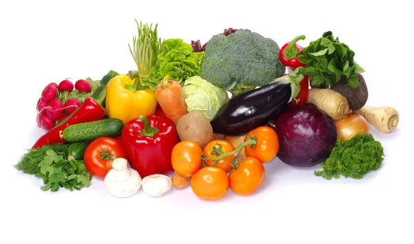 Grönsaker på vita — Stockfoto