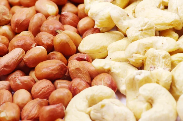 Erdnuss und Cashew — Stockfoto