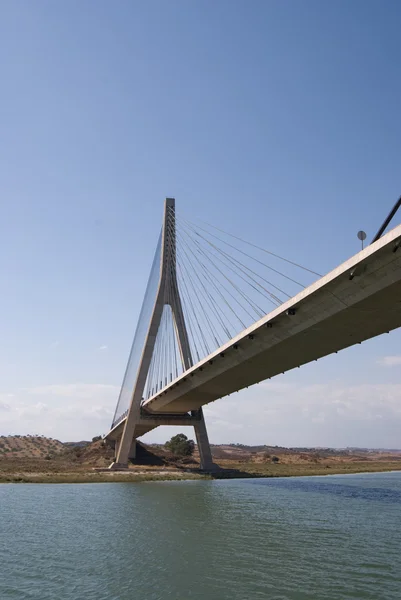 Ponte sobre o rio Guadiana, Portugal — Fotografia de Stock