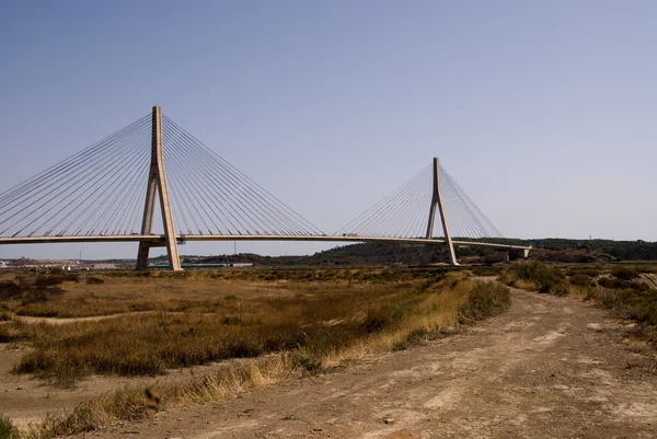 Brige üzerinde nehir guadiana, Portekiz — Stok fotoğraf