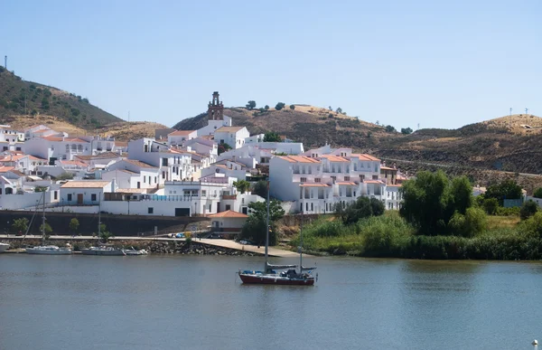 Krajobraz na rzece guadiana, Portugalia — Zdjęcie stockowe