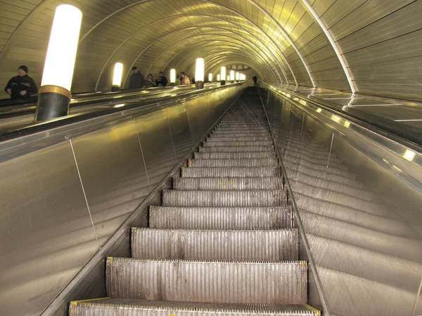 Escaleras Mecánicas Metro —  Fotos de Stock
