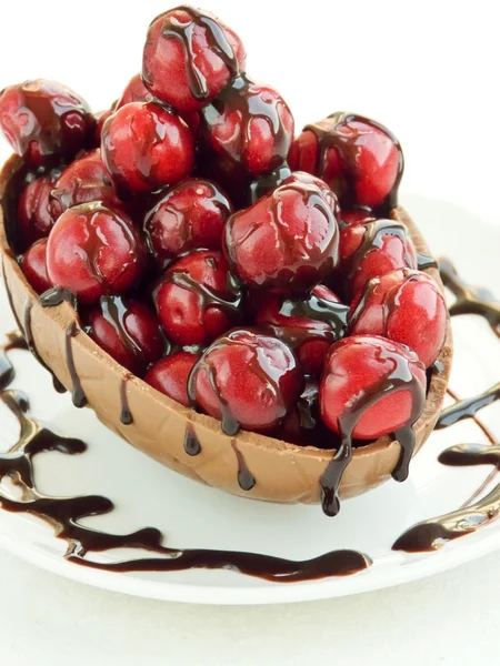 Cireșe dulci în ciocolată — Fotografie, imagine de stoc