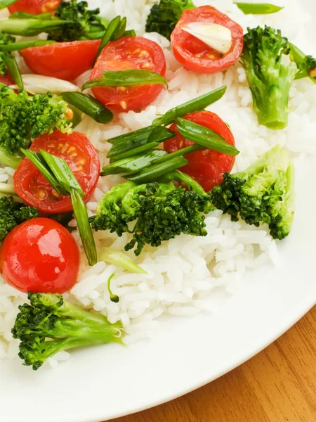 Riso Gelsomino Con Pomodorini Broccoli Dof Poco Profondo — Foto Stock